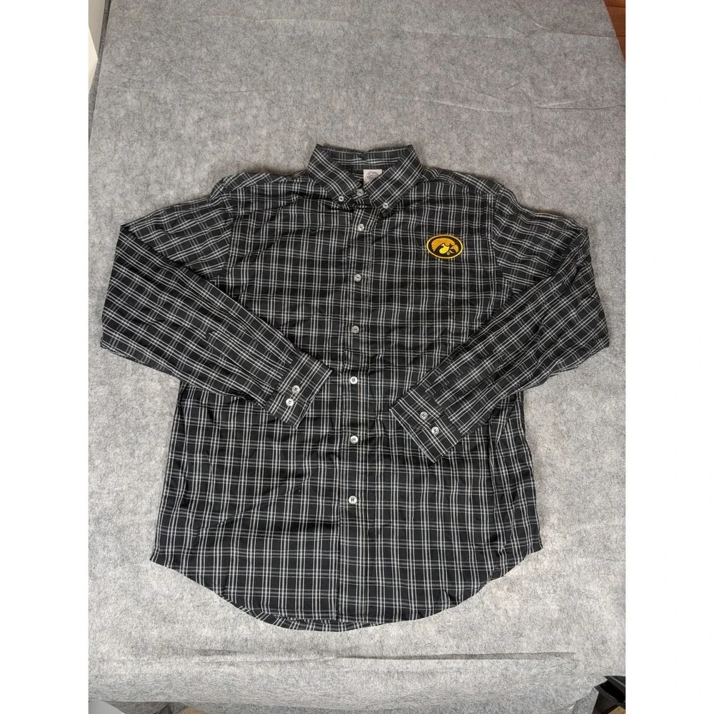 Rivalry Threads Men's Plaid‎ Button Down Shirt M Iowa Hawkeyes Logo Classic Fit